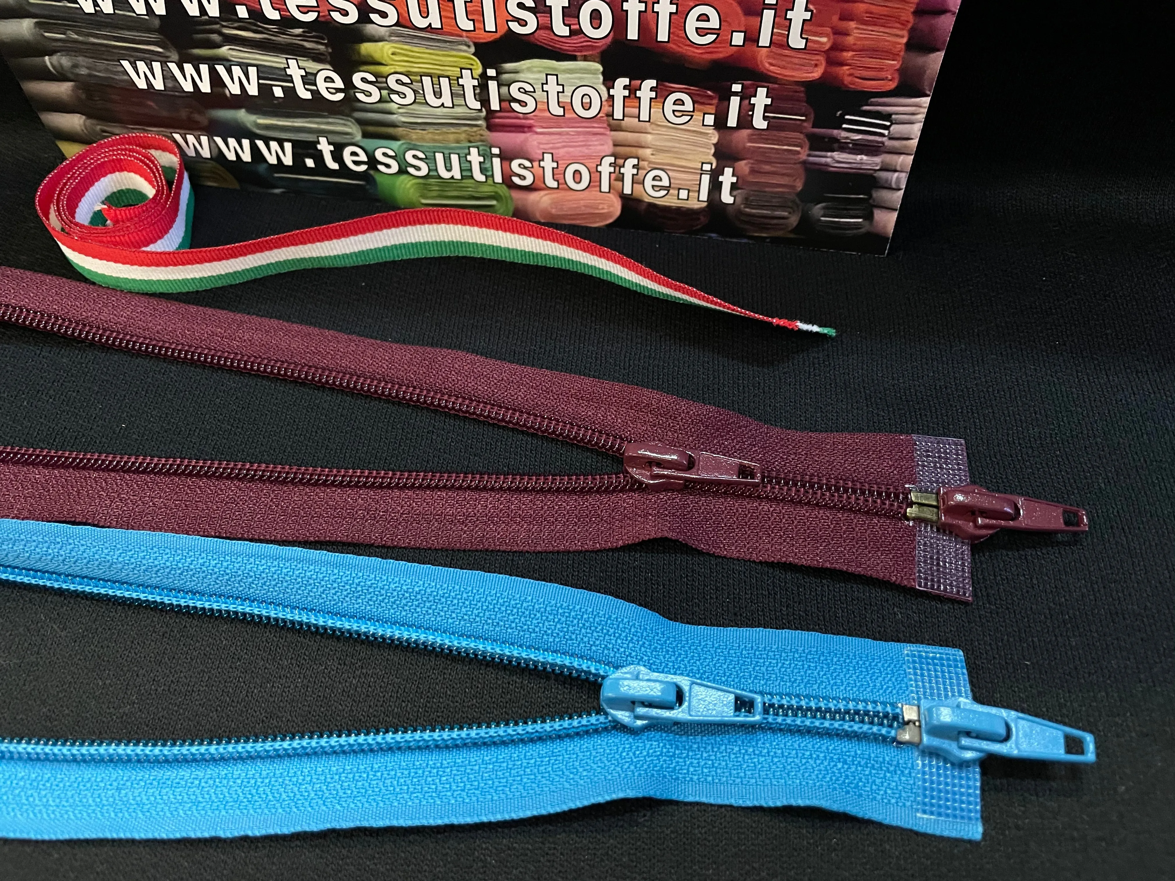 Cerniera A  Spirale Divisibile Doppio Cursore 71 Cm 2 Colori