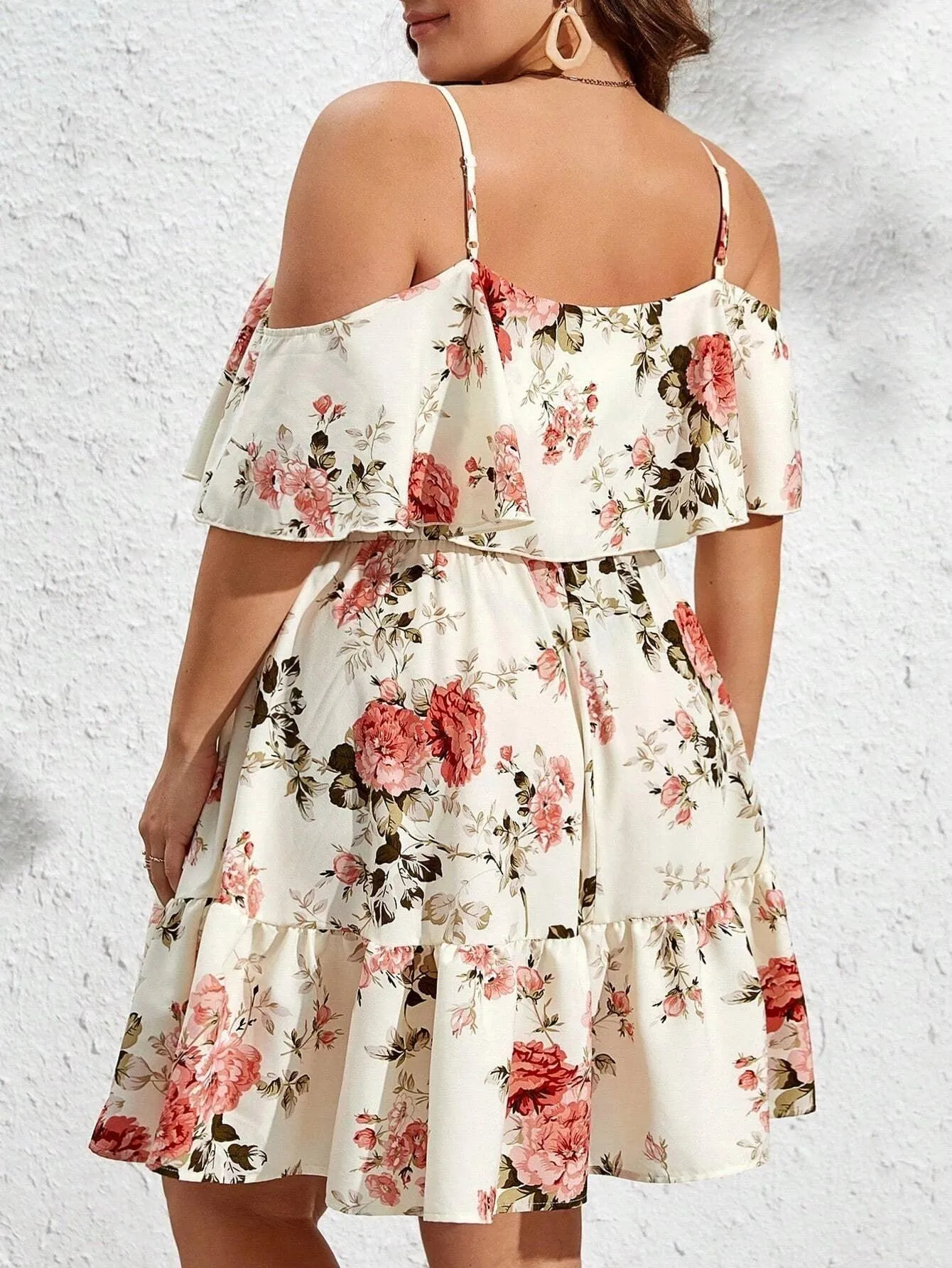 Vestido Floral Solto Plus Size - Maira