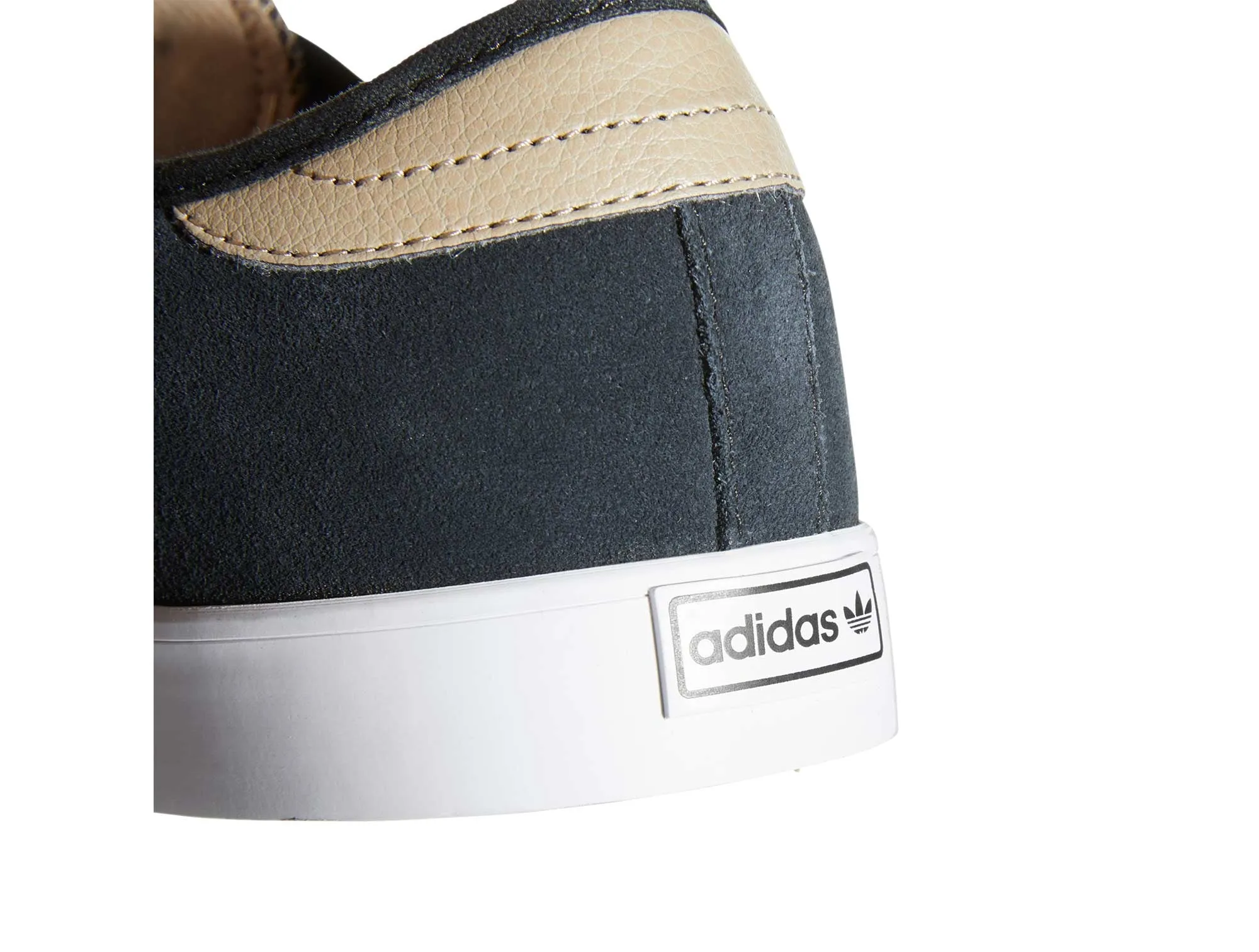 Zapatilla Adidas Seeley Hombre Negro
